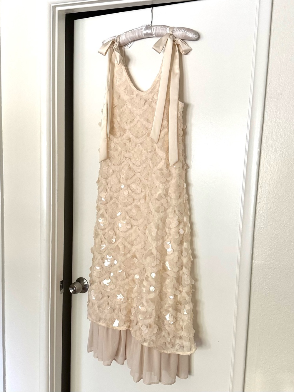 Anthropology’s En Saison Ivory Sequin Midi Maxi Dress with Satin Bow Tie - Picture 6 of 6